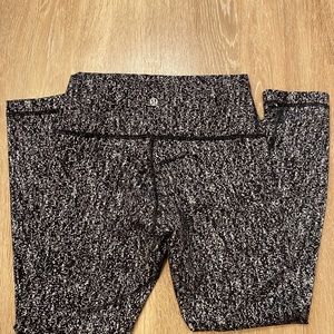 Lululemon Athletica Crop Legging